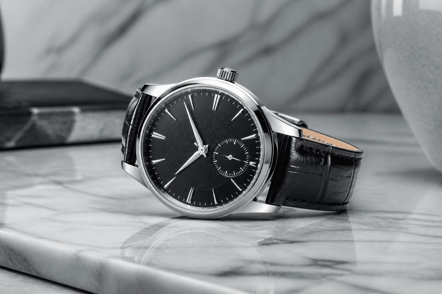 Premium watch product photo that illustrates conversion-focused ecommerce photography